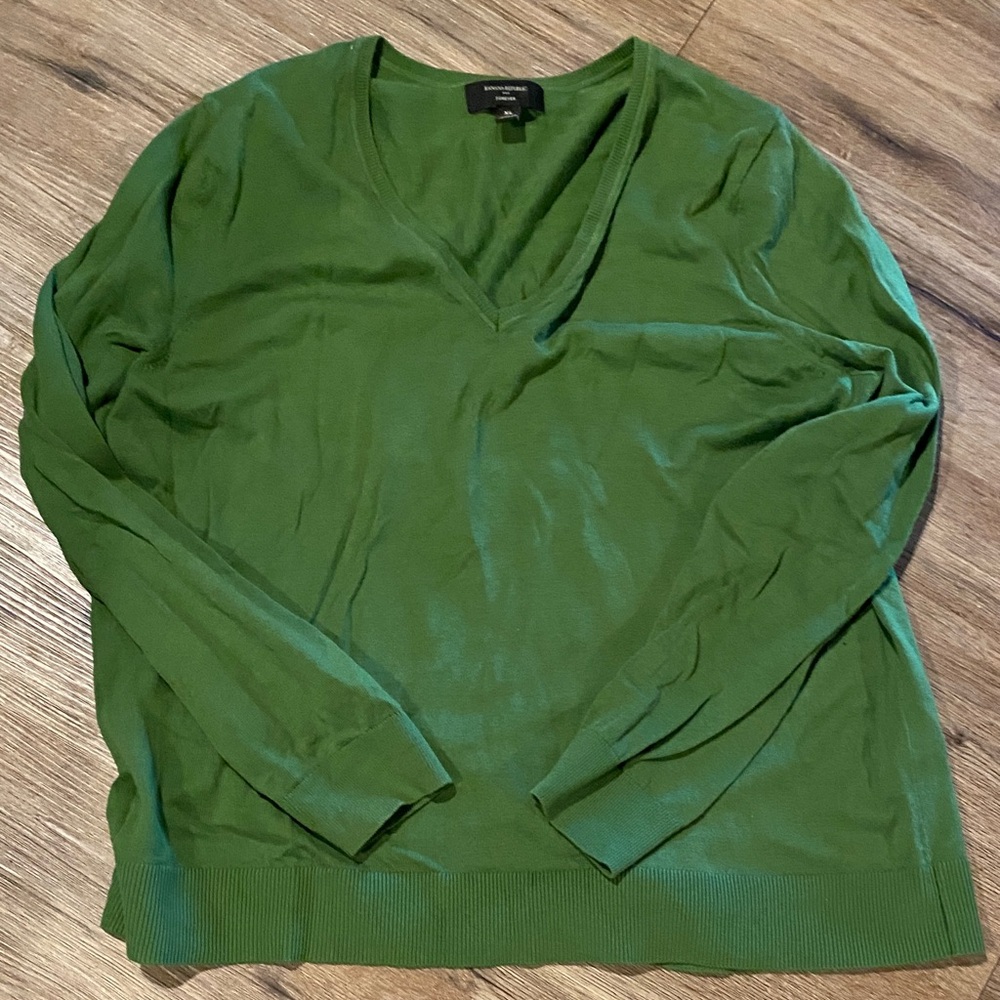 Banana republic favorite forever green v-neck sweater XL